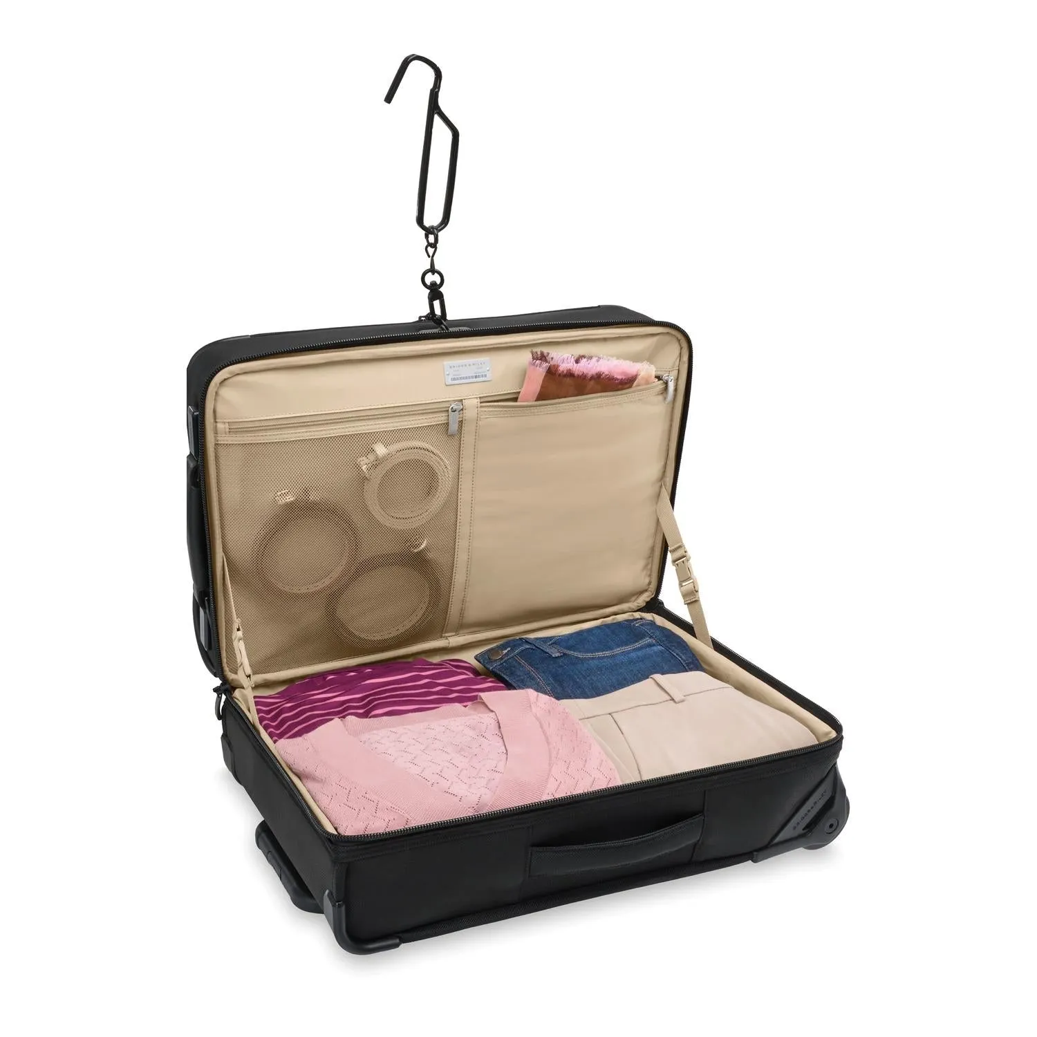 Baseline Carry-On Upright Garment Bag 22"
