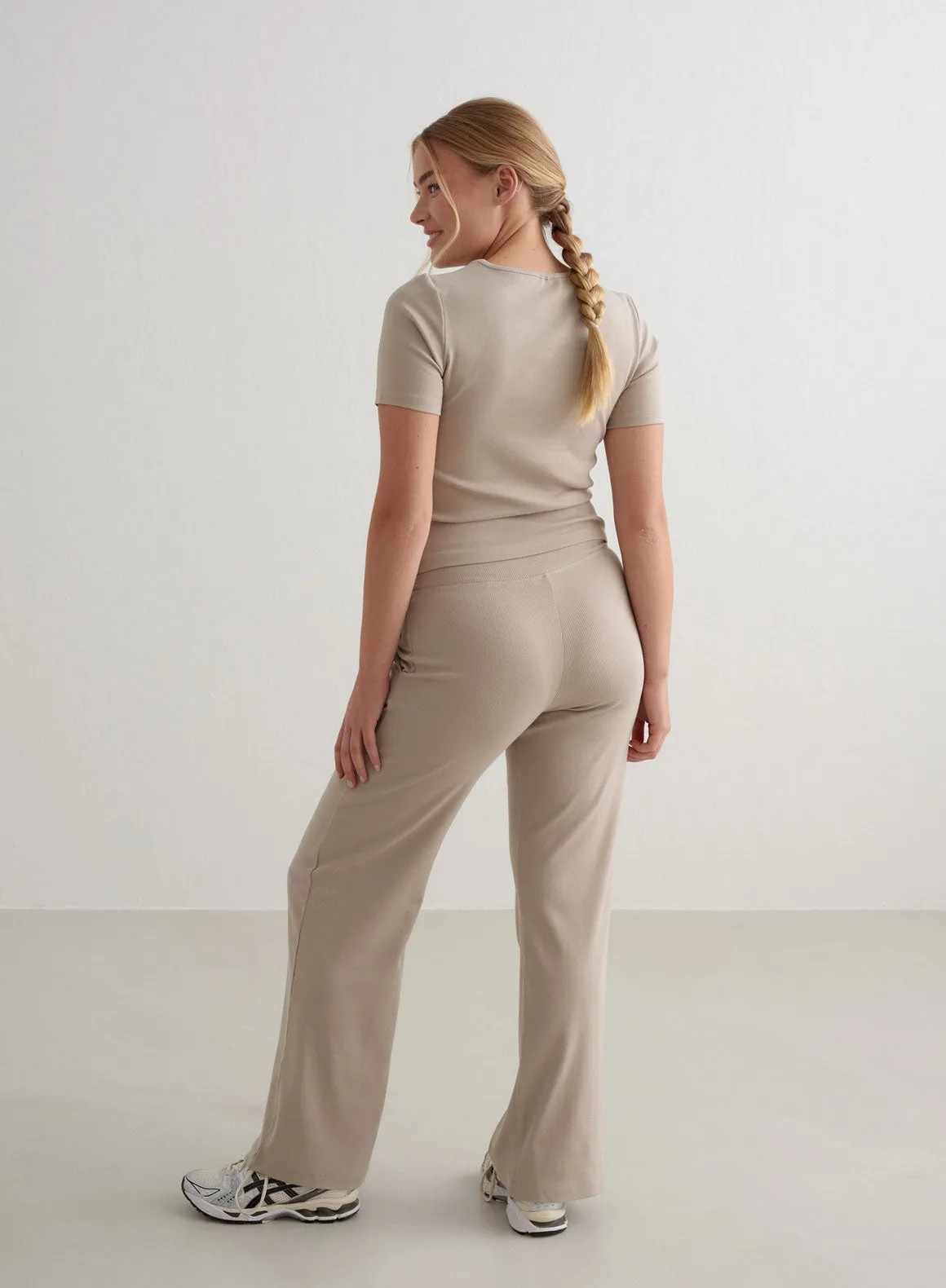 Dark Clay Ease Ribbed Short Sleeve