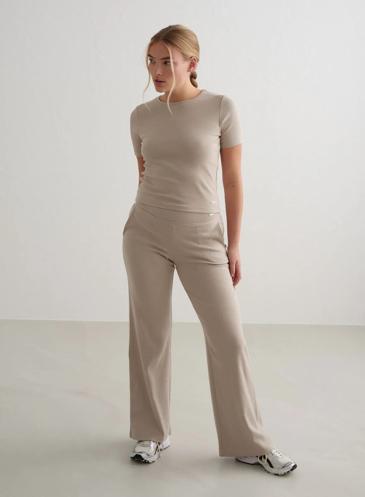 Dark Clay Ease Ribbed Short Sleeve