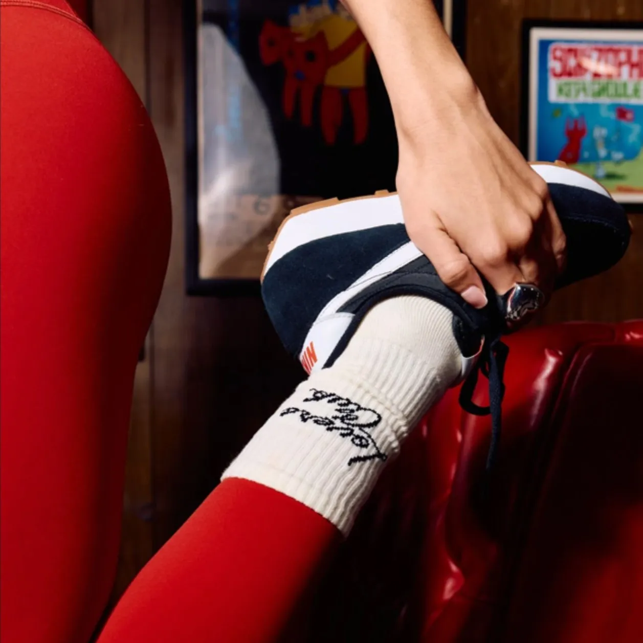 One Love Crew Sock - Black Red Heart (No Grip)