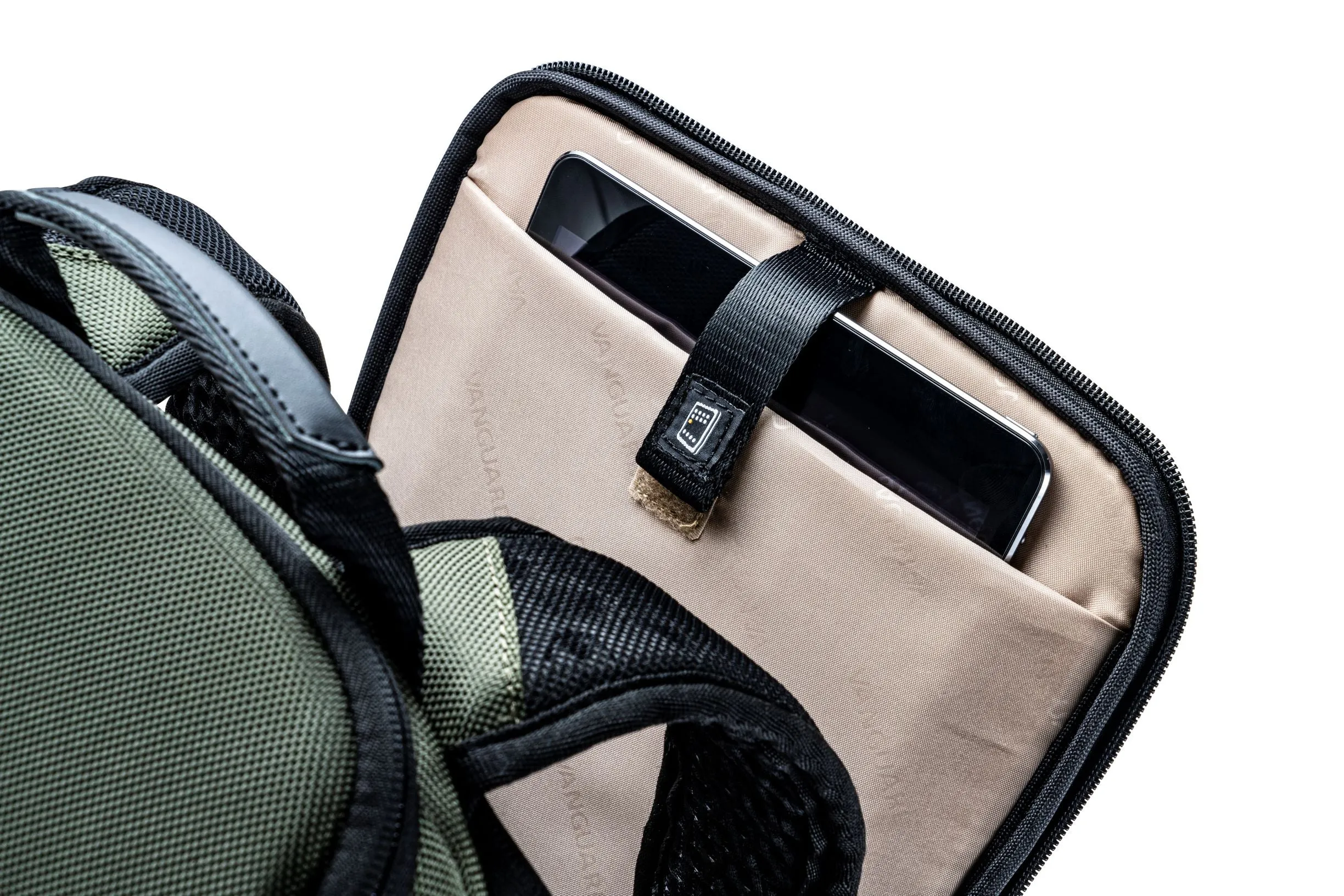 VEO SELECT 37 BRM GR Backpack. Green